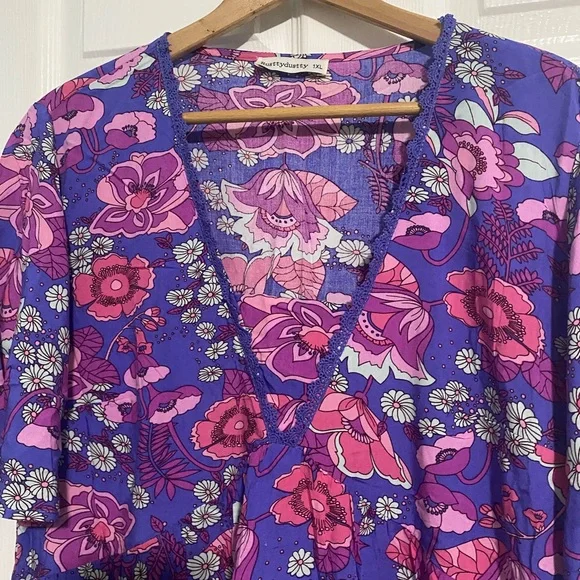 Rusty Dusty Floral V-Neck Midi Dress in Purple and Pink 1XL - Picture 3 of 6
